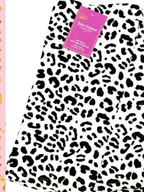 Juicy Couture Home Black & White Leopard Print Kitchen Towels -‎ Set of 2